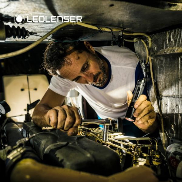 52e97ad2878e1080517a347c6fe5cca2