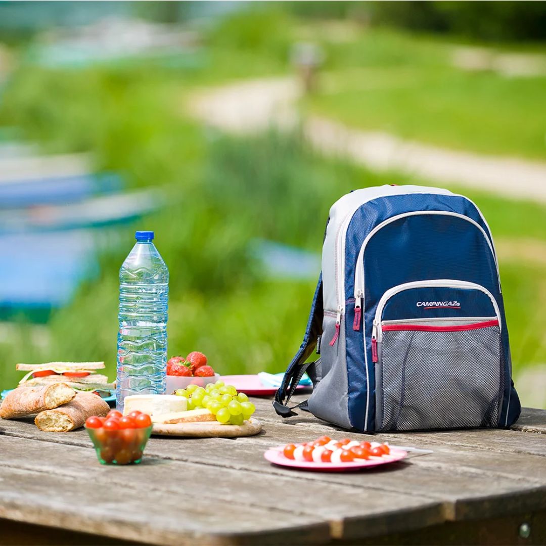 8261477d757668bf79d295e9f3e7837d